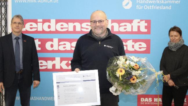 Zahlreiche Handwerker auf ihrem Weg begleitet