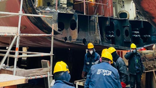 Werft trennt Borkum-Fähre in zwei Hälften