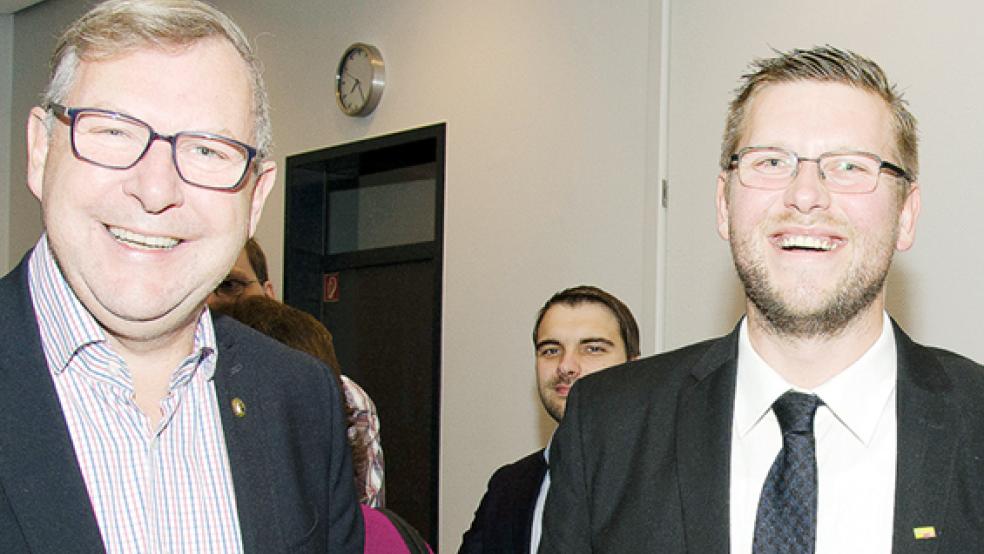 Am Abend der Landtagswahl 2017 waren Carl Friedrich Brüggemann und Jens Völker (rechts) noch gut gelaunt, aber momentan ist ihre Stimmung eher gedämpft. © Archivfoto: Hanken