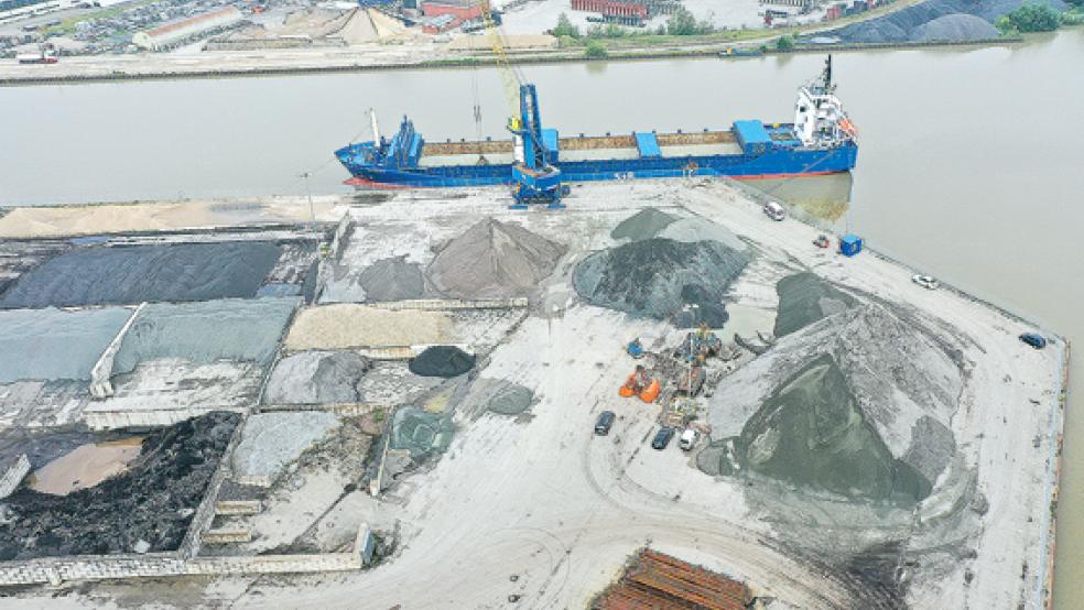 Die S&B Gruppe will sich auf ihr Kerngeschäft im Papenburger Hafen sowie auf die weltweite Seeschifffahrt konzentrieren. © Foto: privat