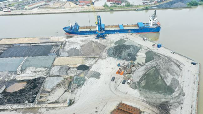 Schulte & Bruns verabschiedet sich aus Emder Hafen