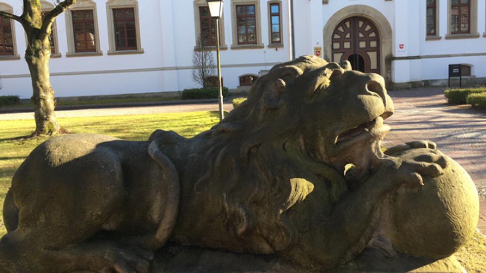 Ein weitgehendes Geständnis hat eine 20-Jährige aus Norden, die vor dem Landgericht Aurich wegen Drogenhandels angeklagt ist, am ersten Prozesstag abgelegt. © Foto: Archiv