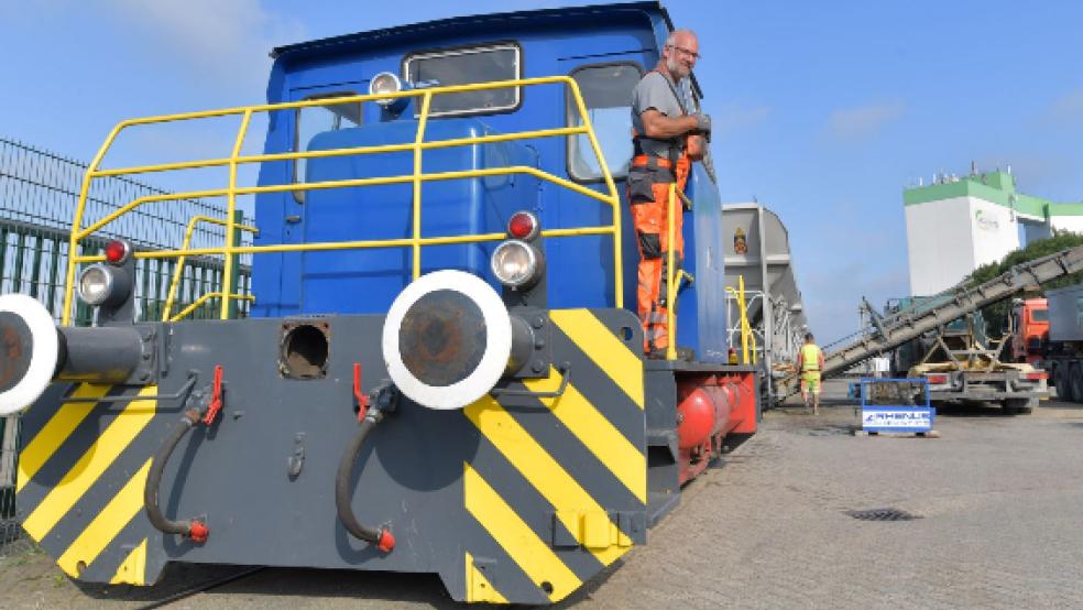 Durch die Hafenbahn wurden im vergangenen Jahr gut 90.000 Tonnen umgeschlagen. Vor allem größere Mengen an Baustoffen kamen auf diesem Weg nach Leer. © Foto: Stadtwerke