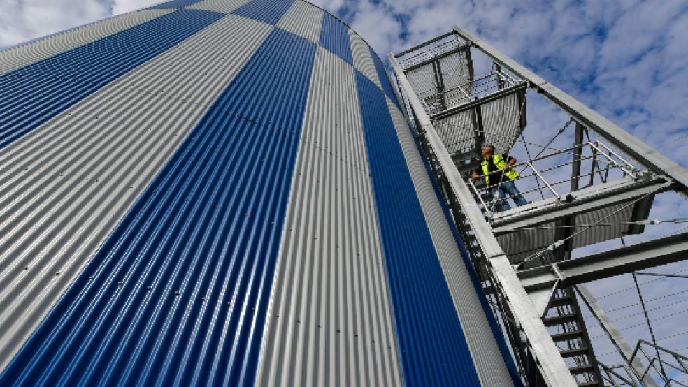 Der Faulturm auf der Kläranlage in Leer ist rund 18 Meter hoch. © Foto: Stadtwerke