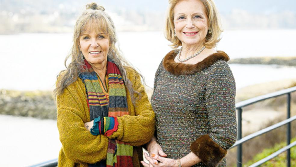 Zwist zum Fest: Marie Decker (Ulrike Kriener) und Mona Berthold (Maren Kroyman) sind zwei zerstrittene Schwestern, die in dem neuen ZDF-Film vor Weihnachten aneinander geraten. © Foto: Willi Weber/ZDF
