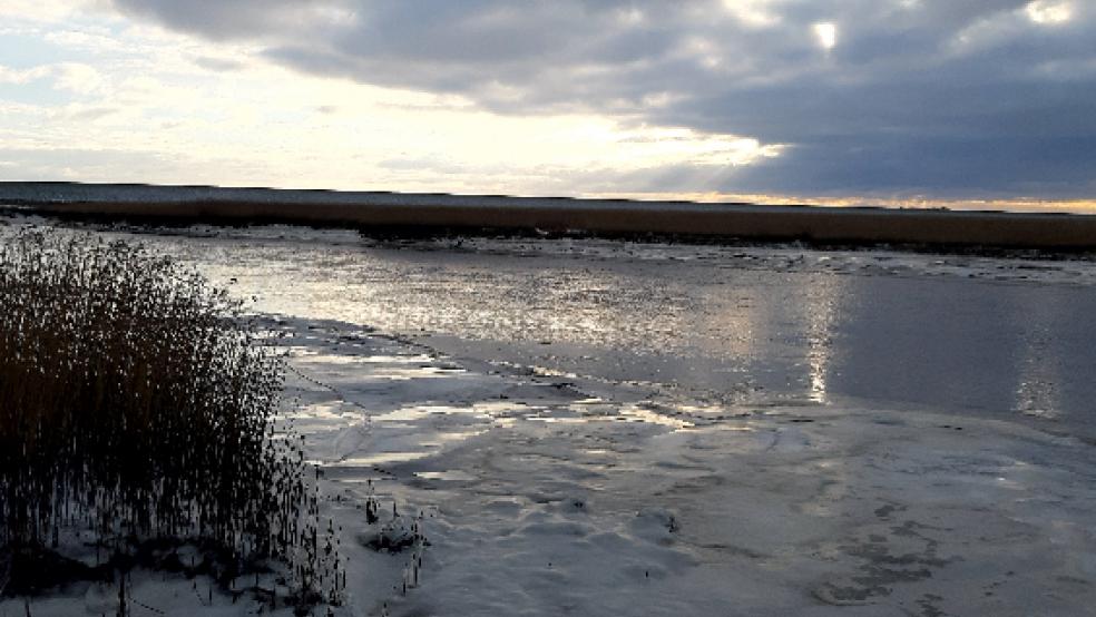 Die schönen Seiten des Winters: Schnee-Watt im Dollart beim 