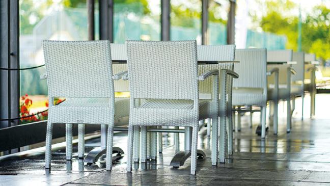 Mindestens 1200 Euro Kurzarbeitergeld zahlen