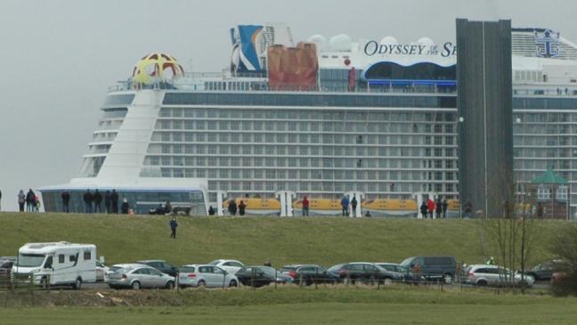 Ozeanriese auf dem Weg zur Nordsee