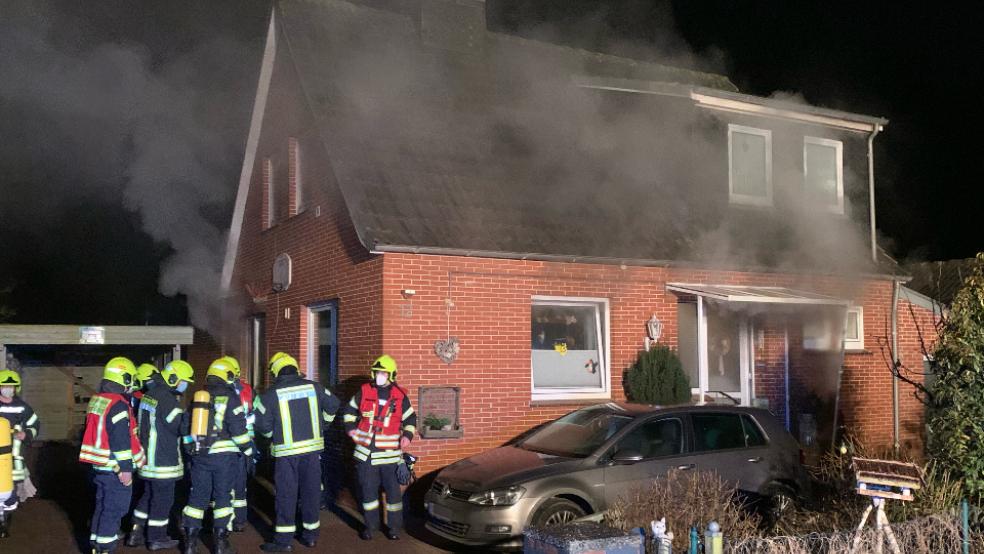 Im Wohn- und Essbereiches des Hauses war ein Feuer ausgebrochen.  © Foto: Feuerwehr