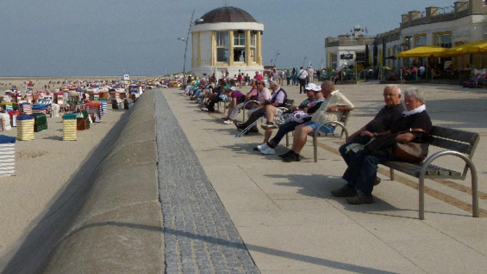 Die Strandpromenade auf Borkum ist außerhalb von Corona-Zeiten ein beliebter Anziehungspunkt. © Foto: www.ostfriesland.de