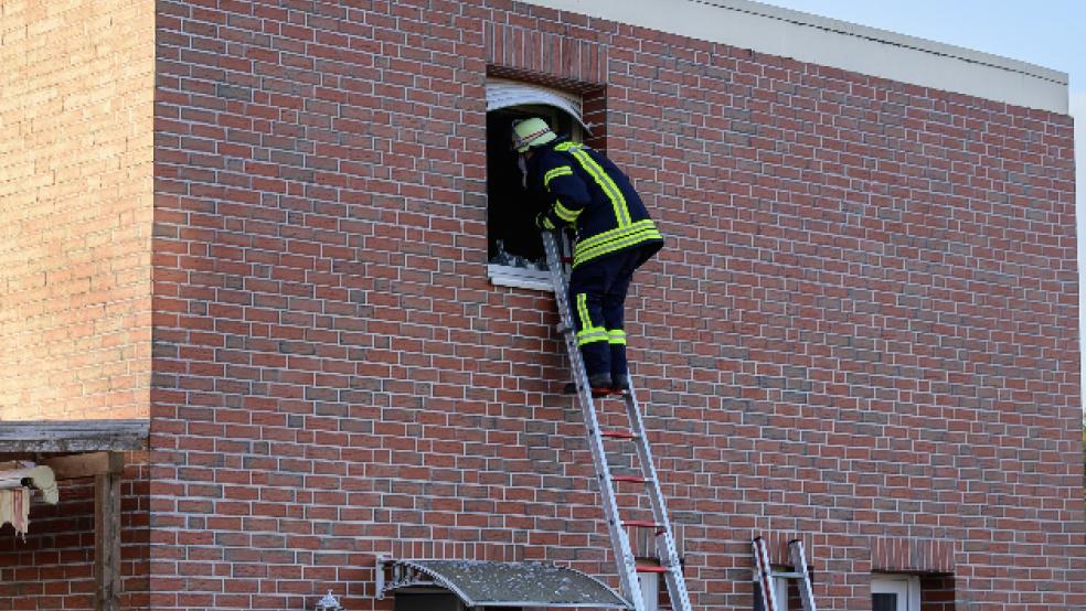 Im Obergeschoss dieses Hauses richtete die Explosion heftige Schäden an. © Bruins