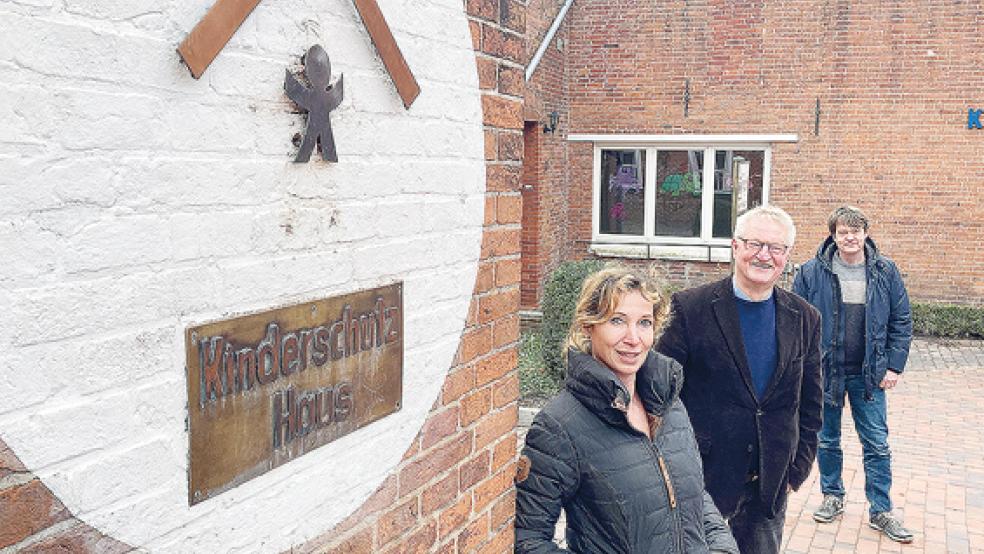 Sind ein starkes Team: Tanja Siemermann-Neuhaus, Richard Heeren und Christian Hildebrandt.  © Foto: Boelmann