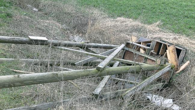 Umweltsünder zerstören Eulenturm
