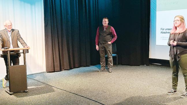 Aus dem Hochschulstudio in die weite Welt hinaus