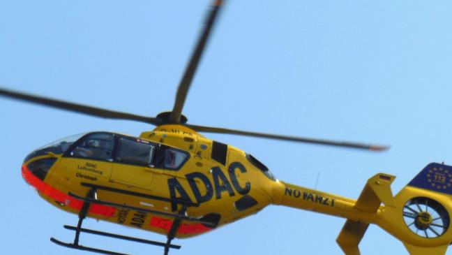Hubschrauber bringt Radfahrerin in Spezialklinik