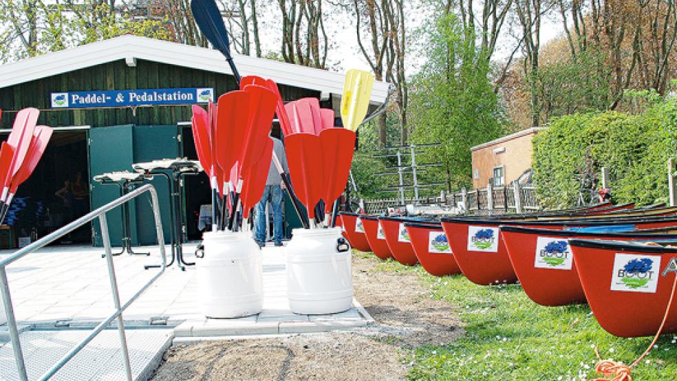 Wann können die Boote ablegen? Die Paddel- und Pedal-Station in Emden.  © Foto: privat