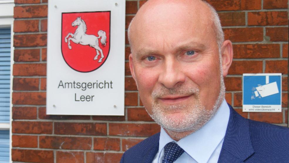 Neuer Direktor des Amtsgerichtes Leer: Der 56-jährige Dr. Stefan von der Beck aus Rhauderfehn. © Foto: Szyska