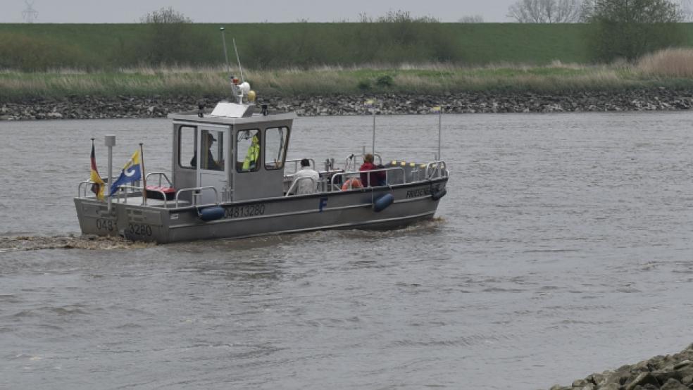 Sie fährt seit gestern wieder auf der Ems: die Friesenfähre.  © Kuper