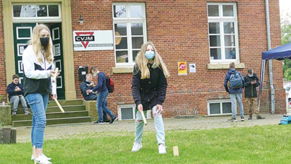 Die Jugendlichen hatten sichtlich Spaß auf dem ökumenischen Kirchentag am Wochenende in Aurich.  © Foto: Jürgens