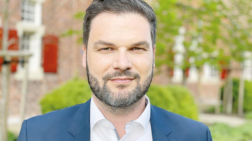 Der aus Bunde stammende Stevie Evers will Bürgermeister in seiner Heimatgemeinde werden.  © Foto: privat