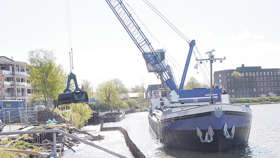 Die Arbeiten an der Uferpromenade in Leer haben wieder begonnen.  © Foto: Stadt Leer
