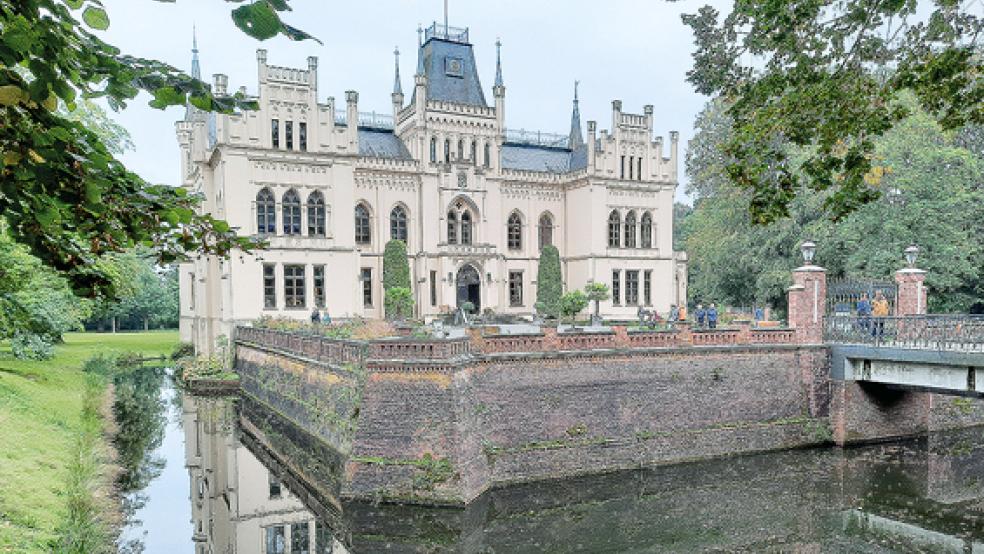 Auch Schloss Evenburg kann ab Pfingsten wieder besichtigt werden.  © Archivfoto: Szyska