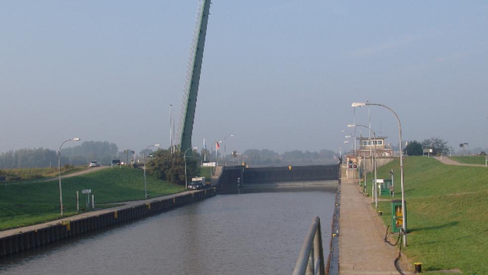 Die Seeschleuse in Leer wird ab Ende Mai modernisiert.  © RZ-Archiv