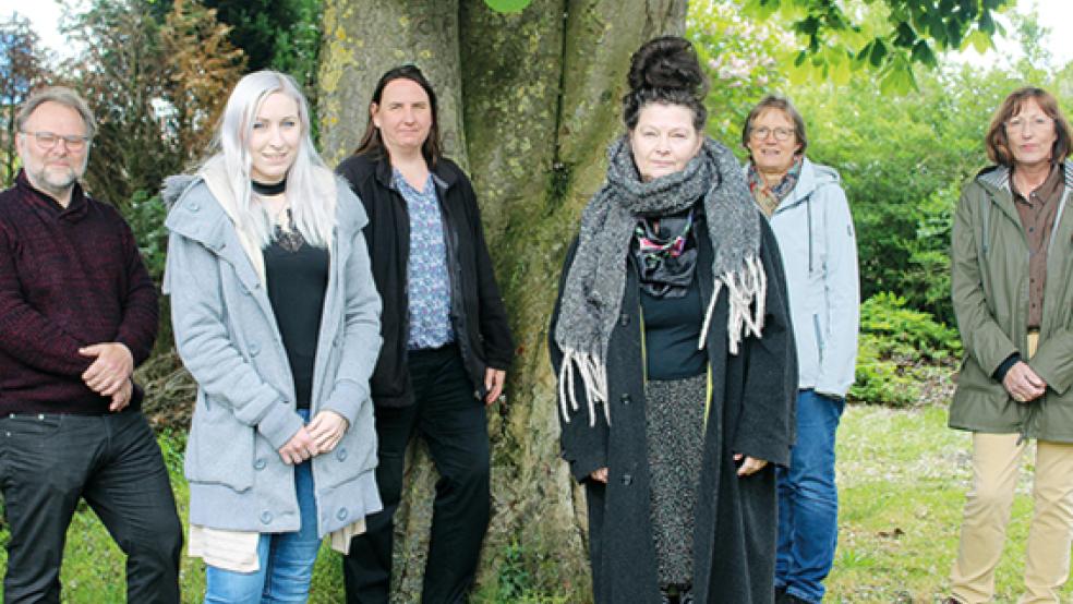 Das Team des »Eulennest«: Andreas Meyer (stellvertretender Leiter), Natalie Albrink, Ulrike Nowack (Leiterin), Marika Abeln, Reemda Oltmanns und Ingrid Norrenbrock. Es fehlen Silke Bruns (stellvertretende Leiterin) sowie Sandra Meyer.  © Foto: Berents