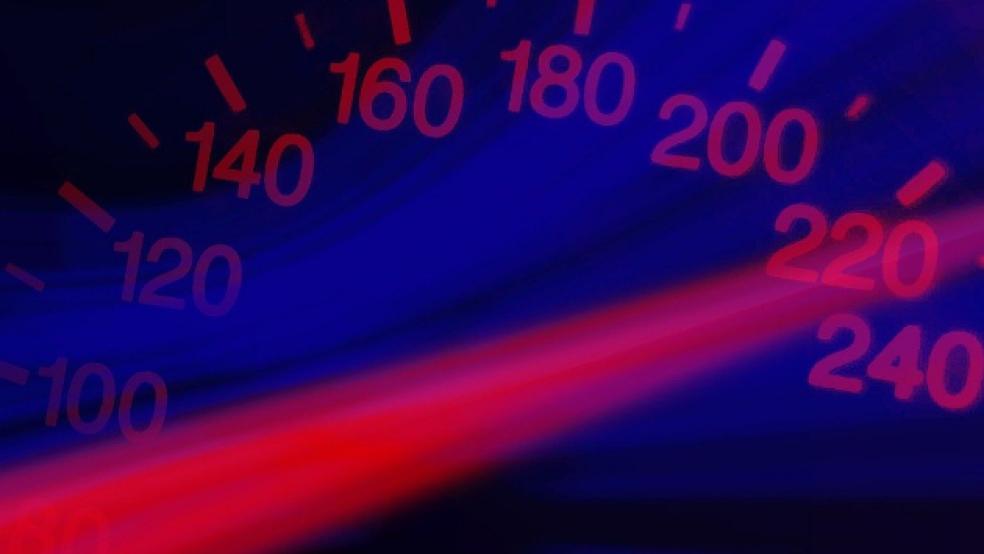 Mit hoher Geschwindigkeit und in Schlangenlinien gefährdete ein Autofahrerin heute Morgen andere Verkehrsteilnehmer auf der Autobahn im Bereich der Gemeinde Uplengen. © Symbolfoto: Pixabay