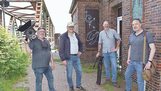 Friesen filmen Friesenfähre und Friesenbrücke