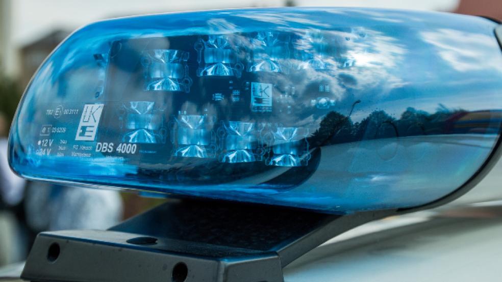 Polizeibeamte brachten den Beschuldigten zunächst zur Dienststelle, die er aber nach einer Beruhigung der Lage wieder verlassen konnte. © Symbolfoto: Pixabay