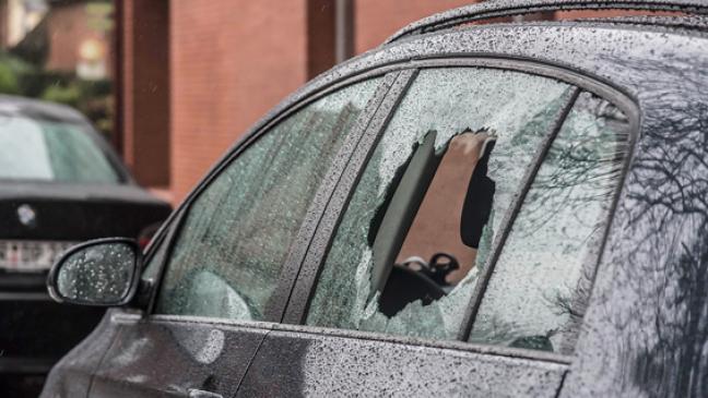 Autoscheibe eingeschlagen