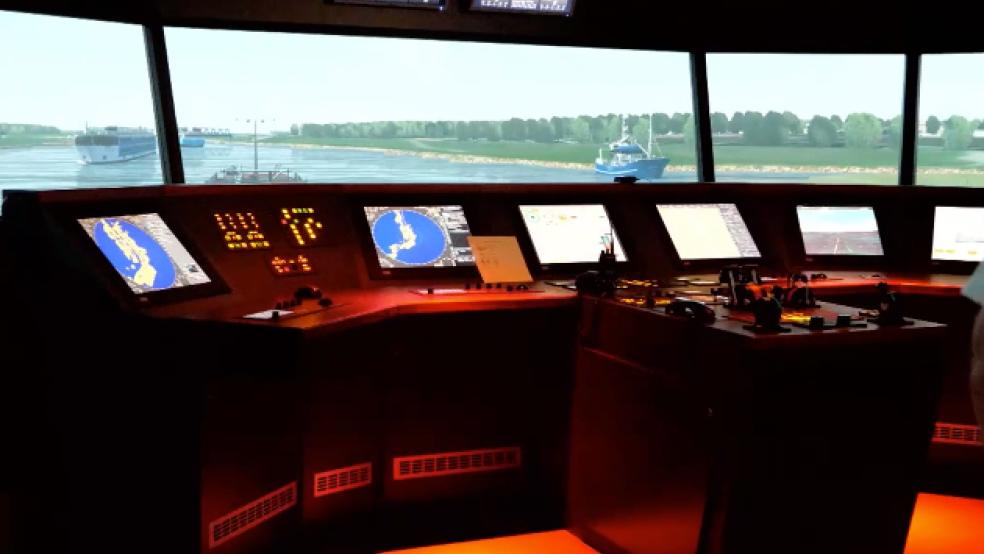 Im Simulator »Susanne« der Nautitec GmbH im Maritimen Kompetenzzentrum (Mariko) in Leer konnten sich die Teilnehmer der Info-Veranstaltung gestern schon einen virtuellen Eindruck von einer unfallfreien Schiffspassage verschaffen. © Screenshot: Szyska