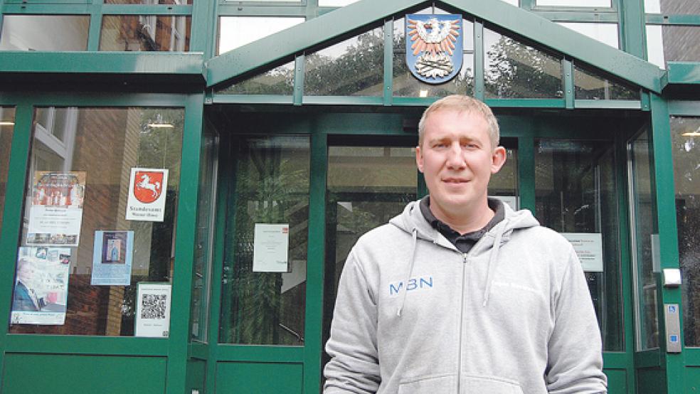 Will als Bürgermeister ins Rathaus Weener einziehen: Eugen Nazarenus.  © Foto: Hoegen