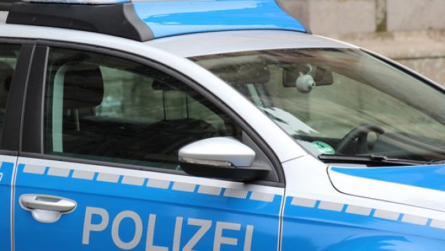 Autofahrer fährt nach Unfall weiter