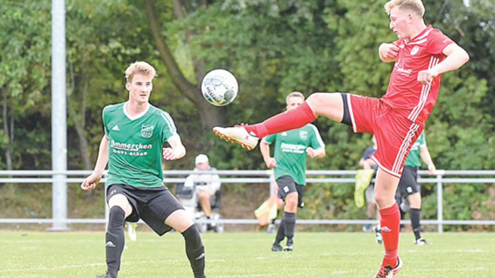 Derbys zwischen Jemgum (rechts Heiko Korporal) und Bingum (links Sebastian Konken) wird es in der kommenden Saison nicht mehr geben. Während der SV Ems nur noch Weener als Derby hat, geht der BSV in dieser Hinsicht wohl leer aus.  © Archivfoto: Bruins