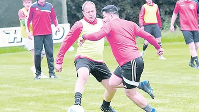 Bunder Gegner wird von früherem Zweitliga-Kicker trainiert