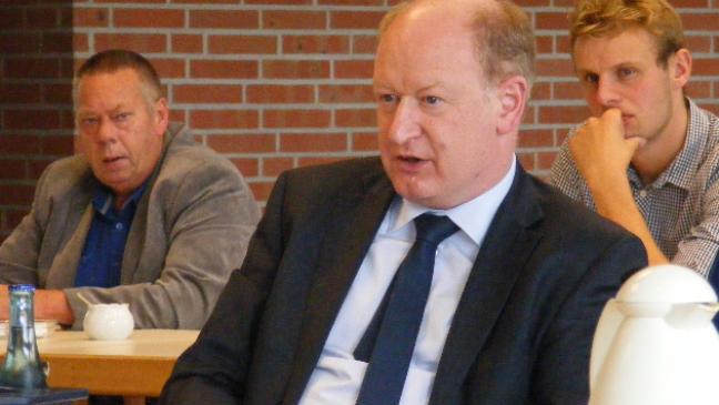 Finanzminister ohne Geldkoffer