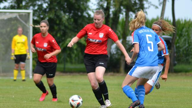 Holthuserin trifft doppelt gegen Kiel