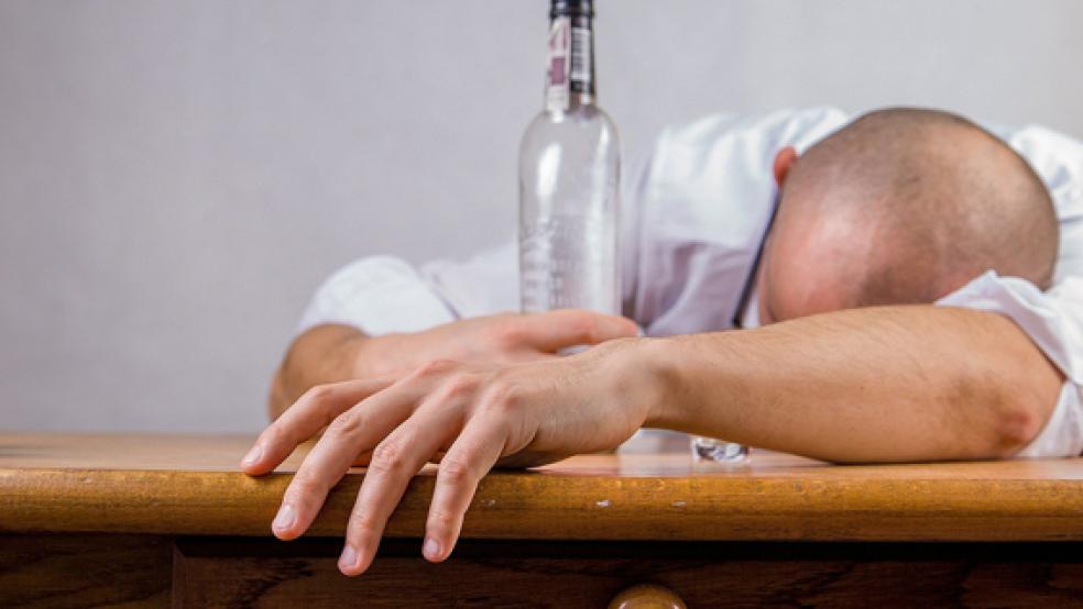 In den hiesigen Krankenhäusern mussten weniger Menschen mit Alkoholvergiftungen behandelt werden. Experten befürchten aber, dass die Fälle nach der ­Corona-Pandemie wieder ansteigen werden.  © Foto: pixabay