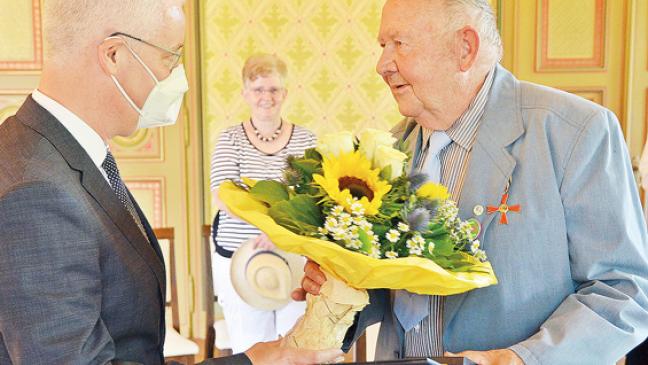 Tjardes für Lebenswerk geehrt