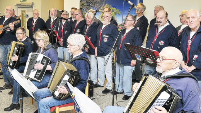 Maritimer Gottesdienst mit dem Bingumer Shanty Chor