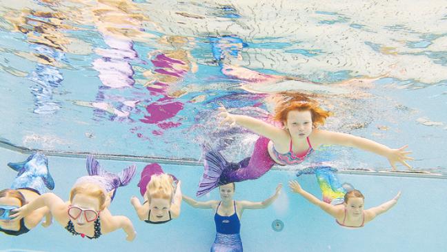 Wie Meerjungfrauen durchs Wasser gleiten
