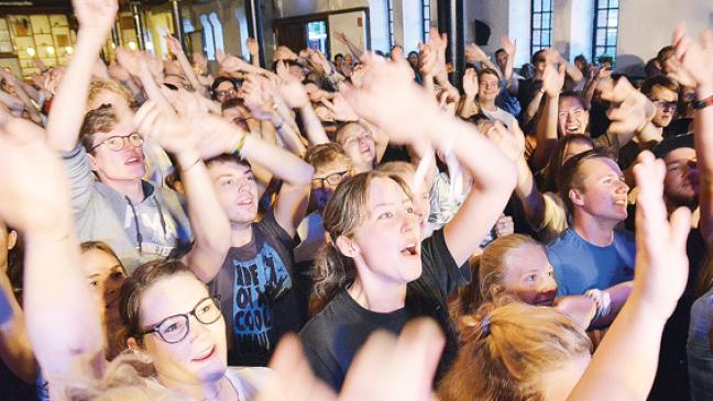 »Leoniden« rocken das Zollhaus in Grund und Boden