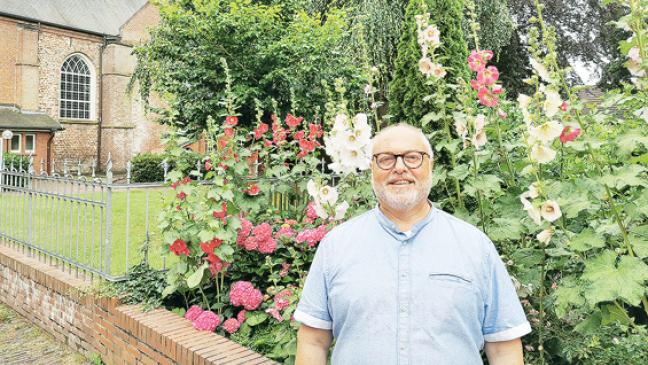 Knöfler ist Stadtpastor in Leer