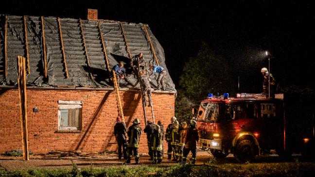 Aufräumarbeiten nach heftigem Sturm