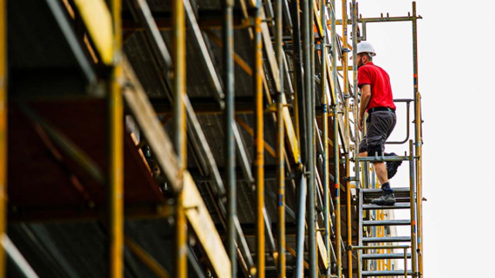 »Es kommt darauf an, den Bau auch nach der Ausbildung attraktiver zu machen. Gerade die Vereinbarkeit von Familie und Beruf ist hier wichtig«, betont Carsten Burckhardt vom IG BAU-Bundesvorstand.  © Foto: IG BAU / Ferdinand Paul