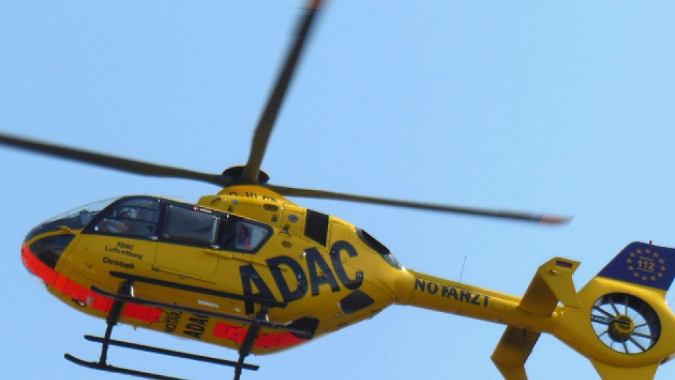 Mit einem Rettungshubschrauber wurde der 59-jährige Uplengener in das Krankenhaus nach Sanderbusch geflogen. © Symbolfoto: Pixabay