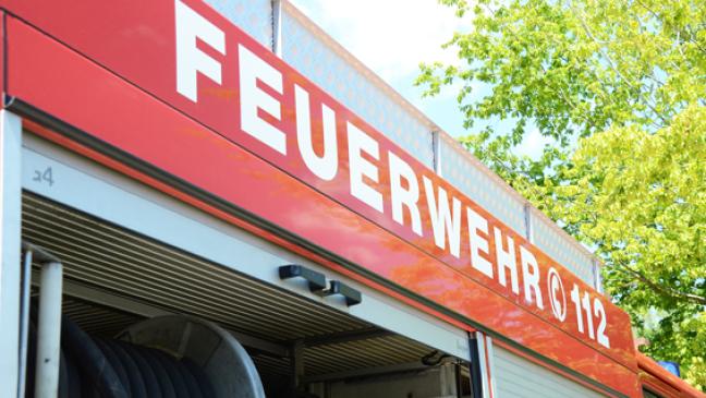 Kind in Auto eingeschlossen