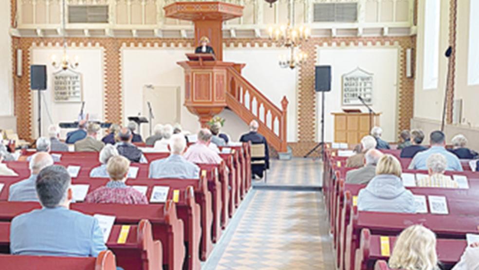 Die Predigt des Festgottesdienstes zum 125-jährigen Jubiläum der Kirche in Ditzumerverlaat hielt Kirchenpräsidentin Dr. Susanne Bei der Wieden.  © Foto: Kuper